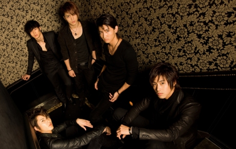 Pagina especial de TVXQ en la web site de NHK Music Japan Rtthuycrtjhtj