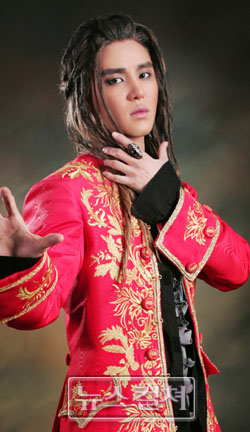 Xiah Junsu, otra vez ha establecido un record en la industria de la música 2010010616421429